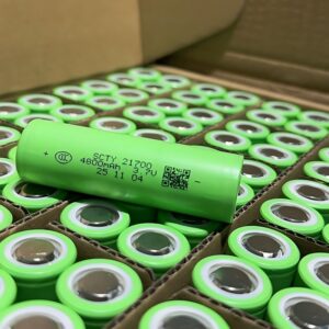 Alte prestazioni 21700 4800Batteria da mAh a scarica elevata e bassa resistenza interna da 57,6 A